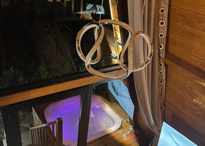 Azalea 1, Cozy Wooden 别墅