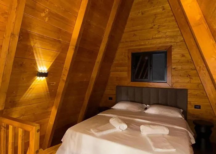 Azalea 1, Cozy Wooden *